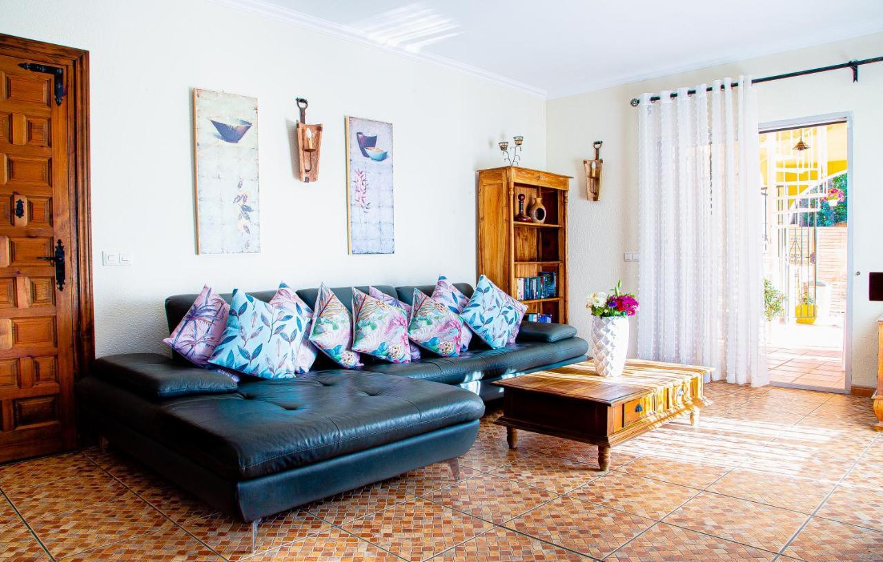 Villa Maria In El Rosario - Mit Sicht Auf Gibralta 마르베야 외부 사진