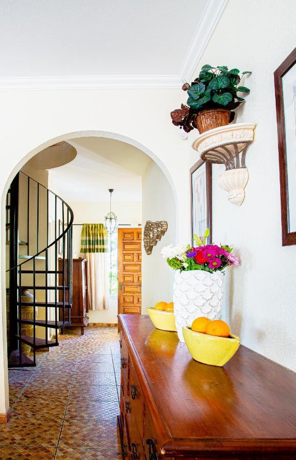 Villa Maria In El Rosario - Mit Sicht Auf Gibralta 마르베야 외부 사진